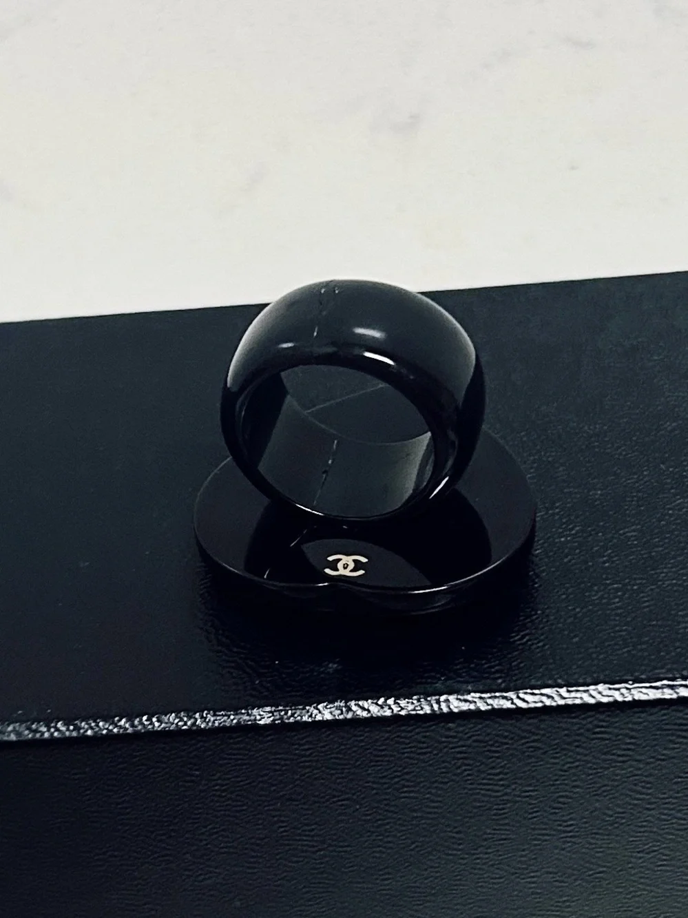 Authentic CHANEL Rare Vintage CC 2009 Large Black Heart Crystal Lucite Ring